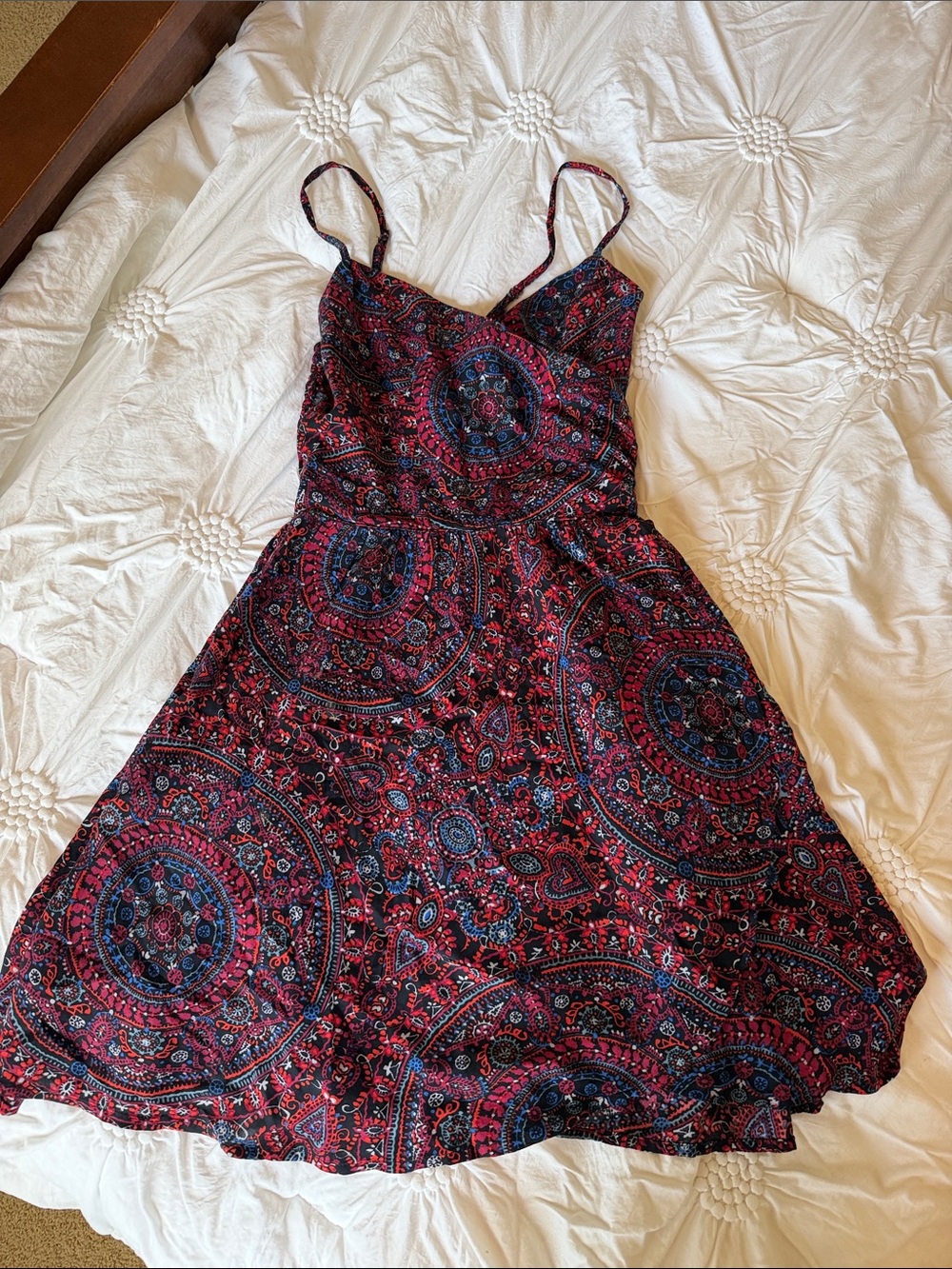 Abercrombie & Fitch Red & Blue Paisley Mini Dress. Elastic back panel.